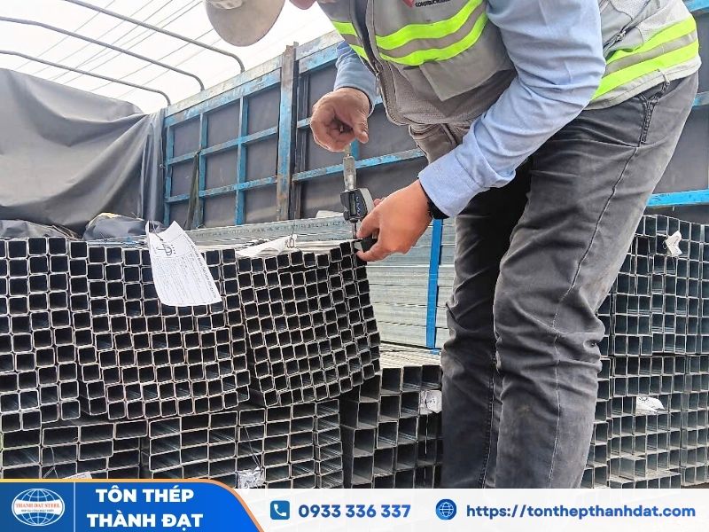 cách kiểm tra độ dày, trọng lượng thép hộp